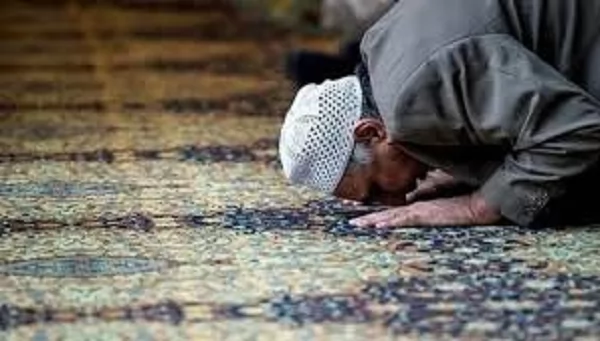 هل تجوز الصلاة عن الميت أو فدية الفوائت ؟بدائل مشروعة 