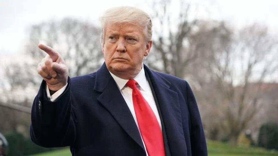 ترامب: إيران أبيدت وهي عاجزة عن المقاومة رغم امتلاكها بعض الصواريخ والمسيرات 