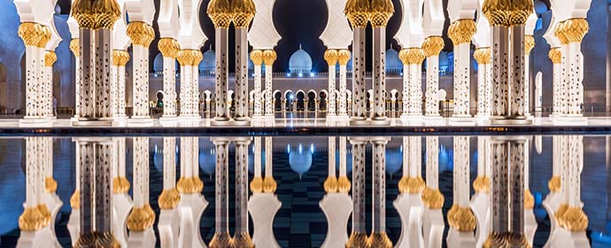 جامع الشيخ زايد الكبير .. عبقرية التصميم وفخامة البناء