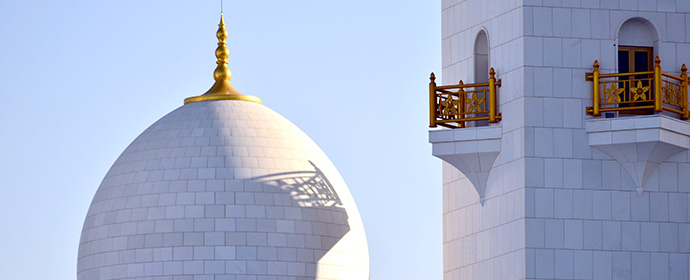 جامع الشيخ زايد الكبير .. عبقرية التصميم وفخامة البناء