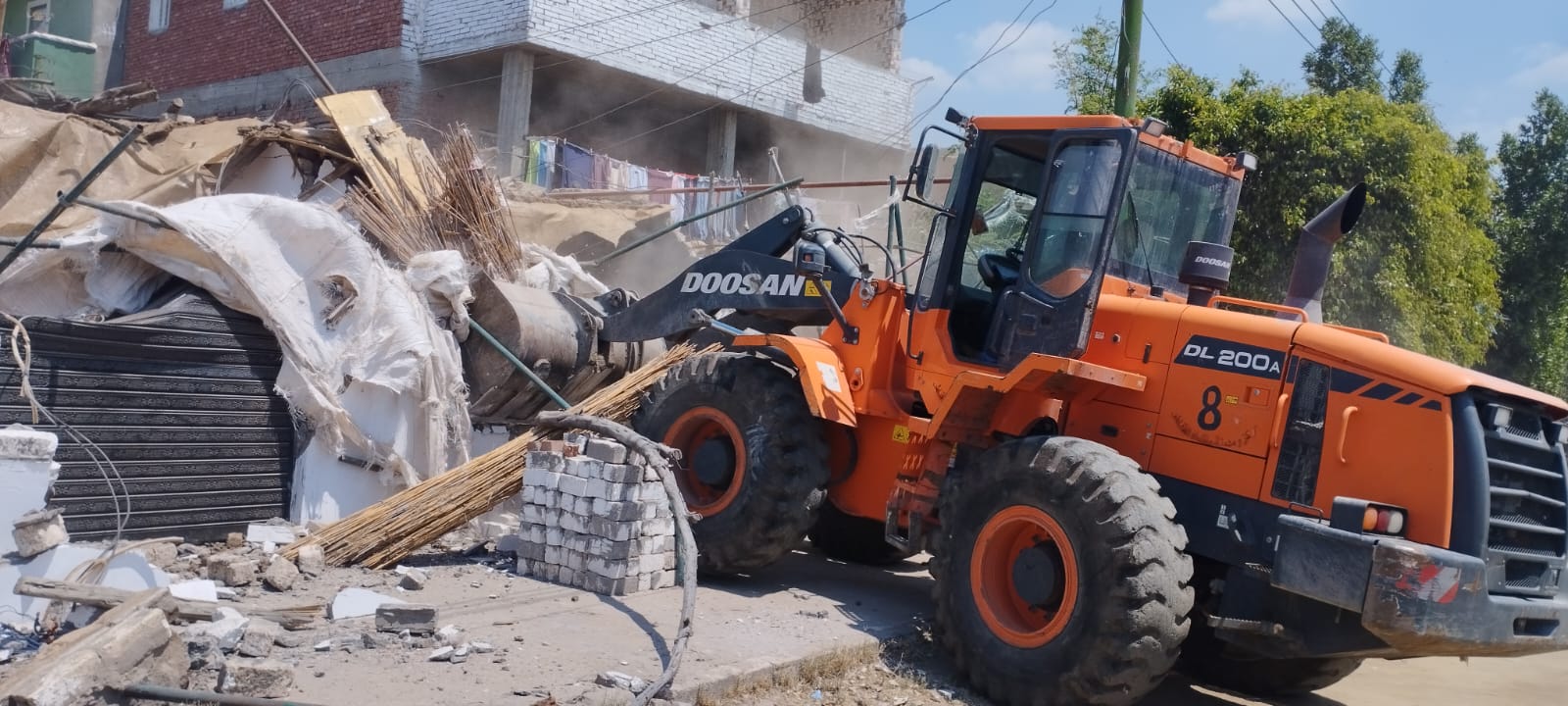 محافظة الجيزة تزيل ٧٣ حالة تعدي على مساحة ٥٥٤٣ م املاك دولة 