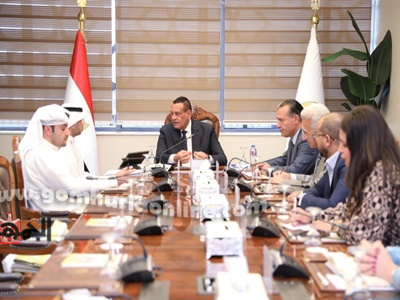 وزير التنمية المحلية يلتقي رئيس منظمة المدن العربية