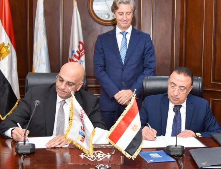 محافظ  الإسكندرية