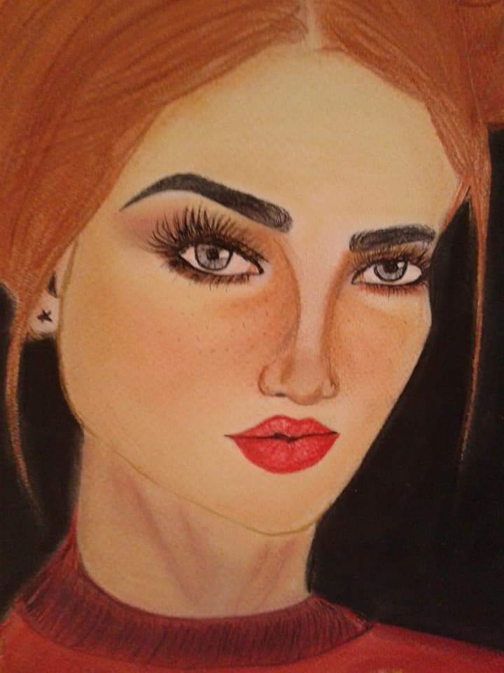 طالبة علم نفس عاشقة للرسم .. صور