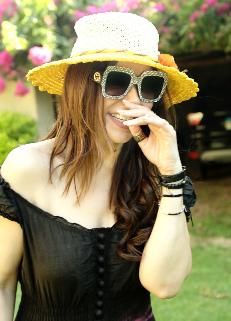 جيهان قمري تحتفل بعيد ميلادها بجلسة تصوير