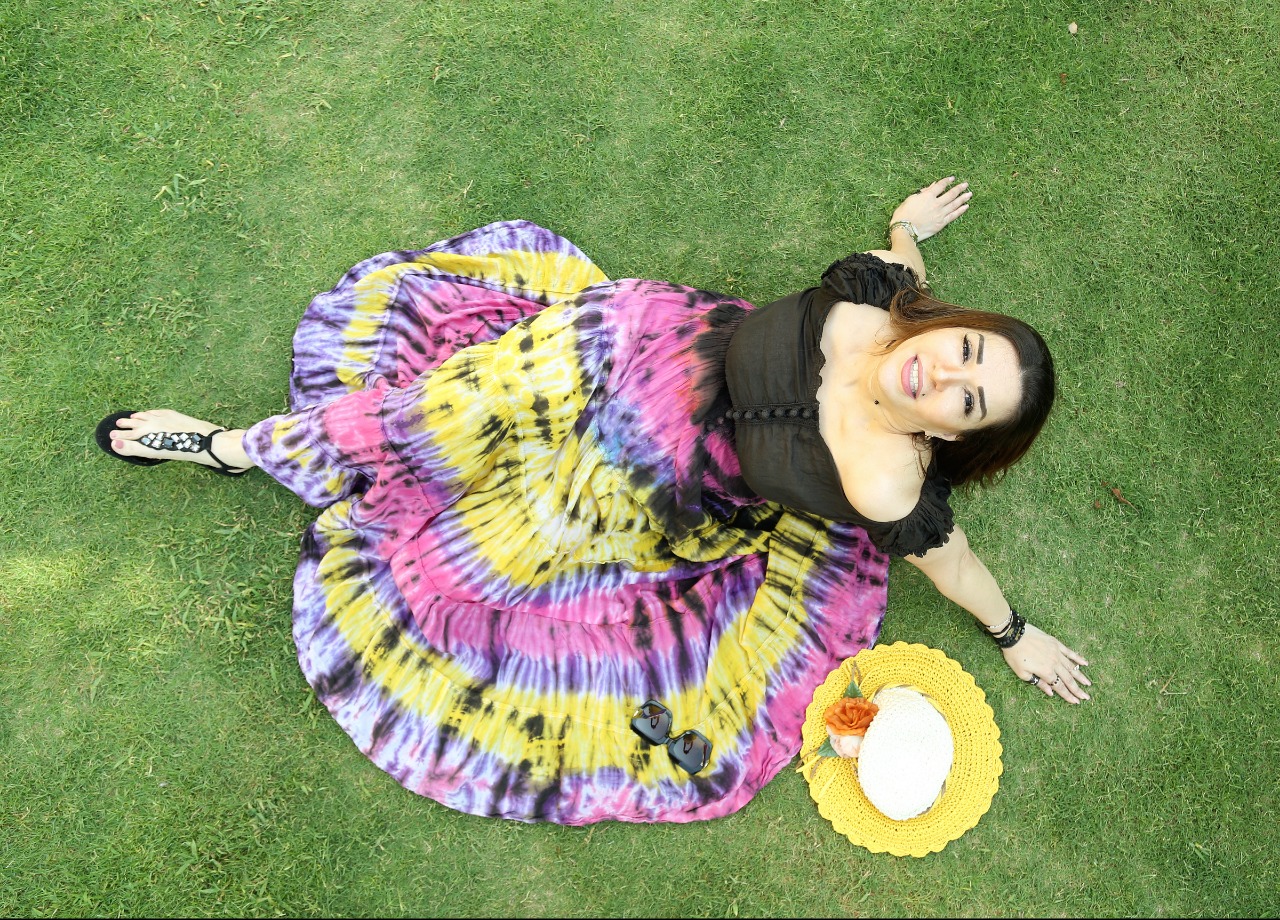 جيهان قمري تحتفل بعيد ميلادها بجلسة تصوير