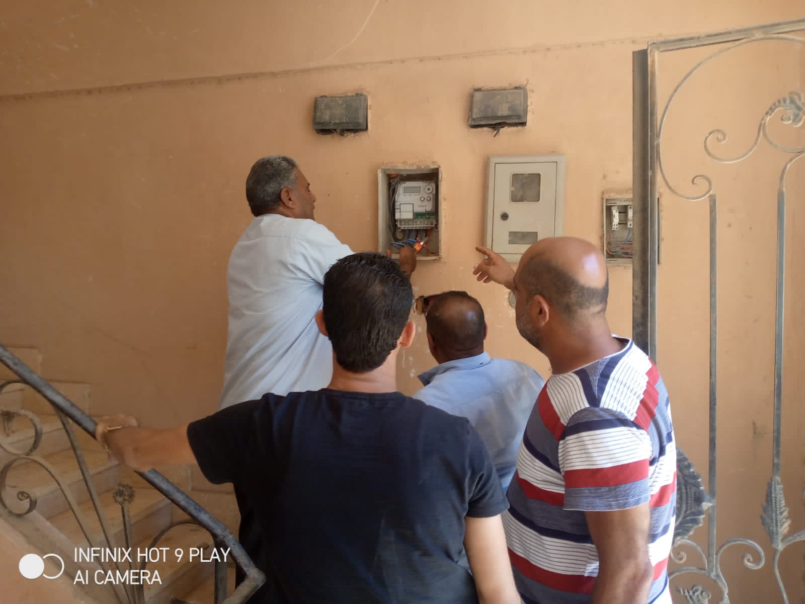 الغيطى : تنفيذ 22 قرار غلق  والتحفظ على 2 طن حديد فى حملة بمعاونة الشرطة