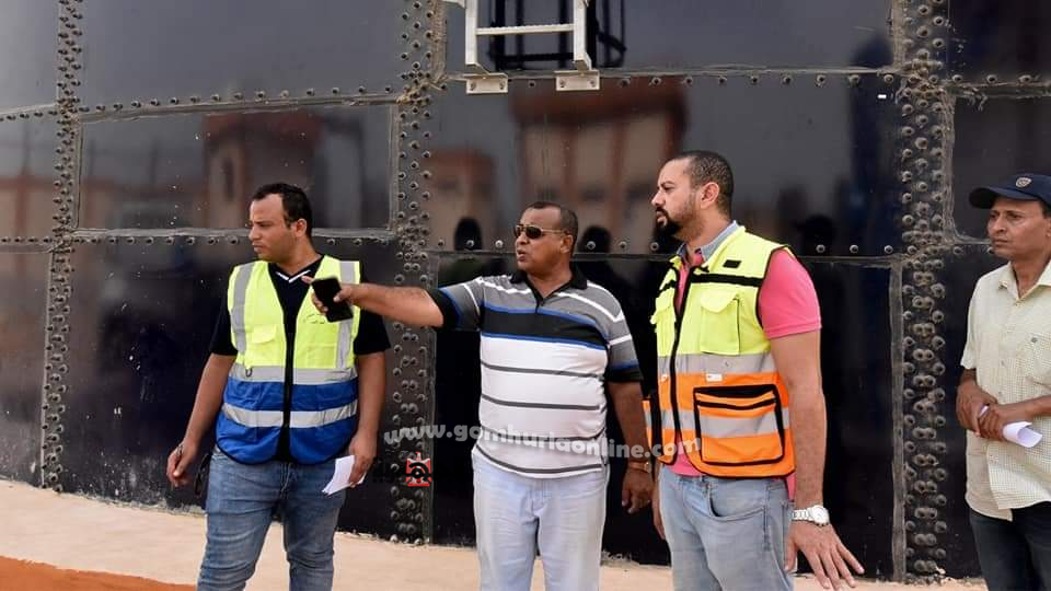 رئيس جهاز تعمير البحر الأحمر يتابع تجارب تشغيل محطة تحلية رأس حدرية 