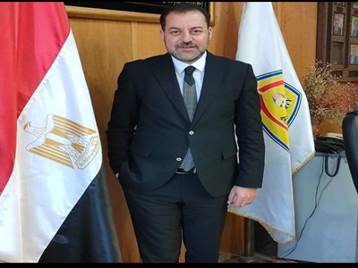 الدكتور أحمد محمد الهادي محمد عناني