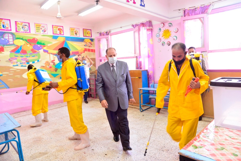 محافظ أسيوط يعلن الانتهاء من كافة التجهيزات لاستقبال جولة الاعادة لانتخابات الشيوخ