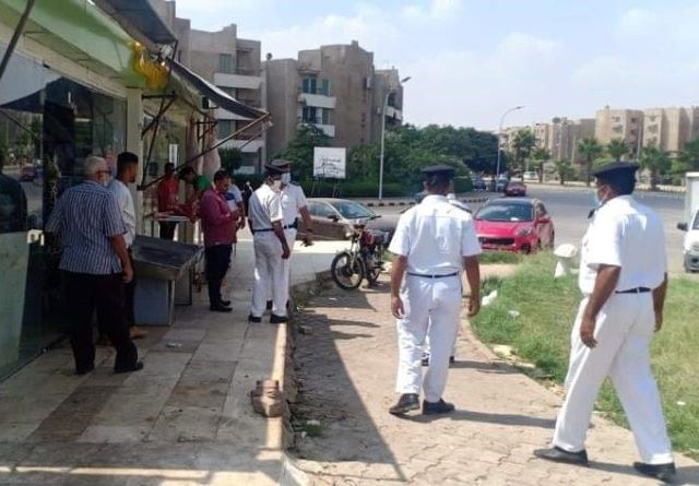 جهاز العبور يحرر 50 محضرا وينفذ 498 إزالة فى حملة بالتعاون مع الشرطة.. بالصور