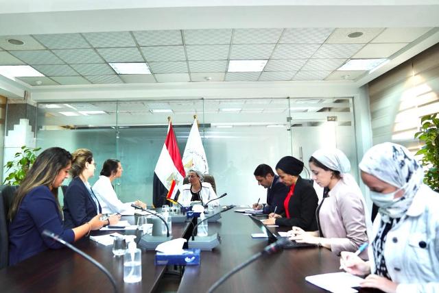 وزيرة البيئة تبحث مع الوكالة الفرنسية للتنمية لتغير المناخ       