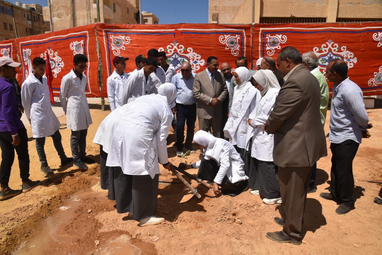 اطلاق مبادرة الرئيس لزراعة 100 مليون شجرة بمطروح 