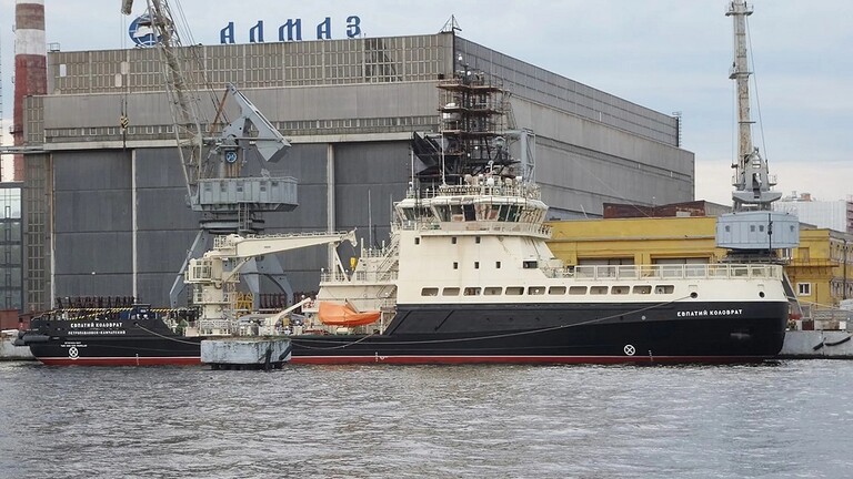 كاسحة الجليد 