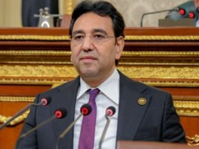 الدكتور أيمن محسب