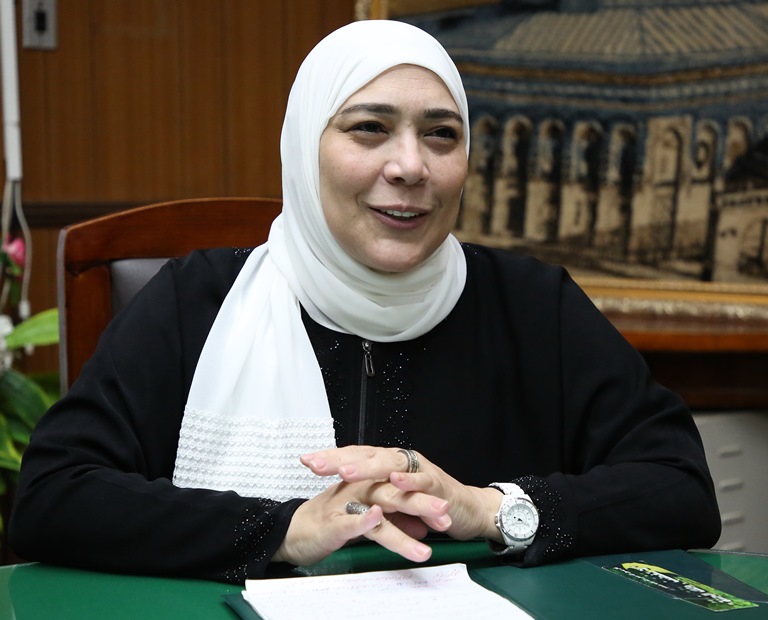 م مرفت عزت