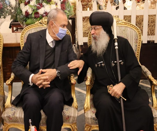 الهجان يهنئ الإخوة الاقباط بكنائس القليوبية بعيد الميلاد المجيد