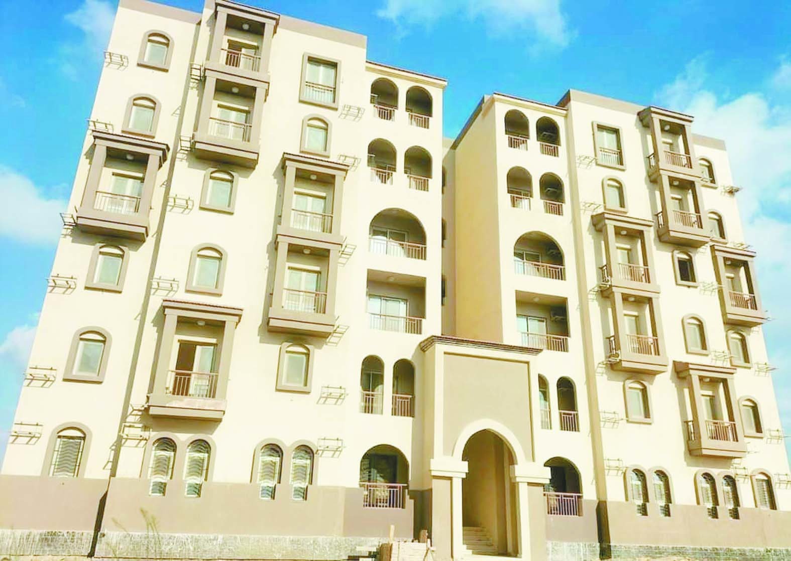 ‮٠١ ‬‭ ‬سنوات‭ ‬إنجازات‭ ‬وبناء‭ ‬وعطاء
