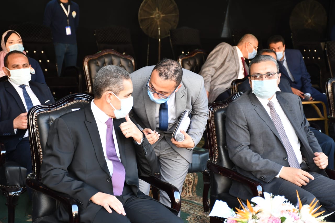 محافظ الغربية يعلن عن بدلال احتفالات  بالعيد القومي الـ 222 ويفتتح  معرض المنتجات المحلية 