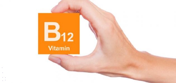 فيتامين B12