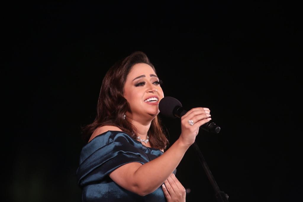خالد سليم يحتفل بعيد ميلاده مع الجمهور.. وفرح الموجي تلفت الانظار 