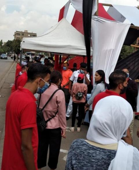 طوابير الناخبين بالبساتين امام اللجان منذ الصباح .. صور 