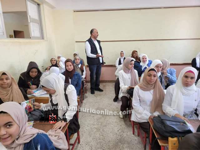 الفولي فى متابعة جديدة لمدارس قري إدارة تلا التعليمية 