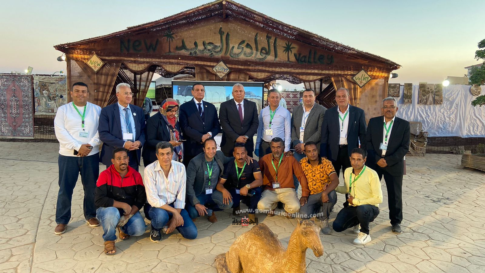 اللواء هشام أمنة ومحافظ الوادى الجديد يتفقدان المنطقة الخضراء بمؤتمر قمة المناخ