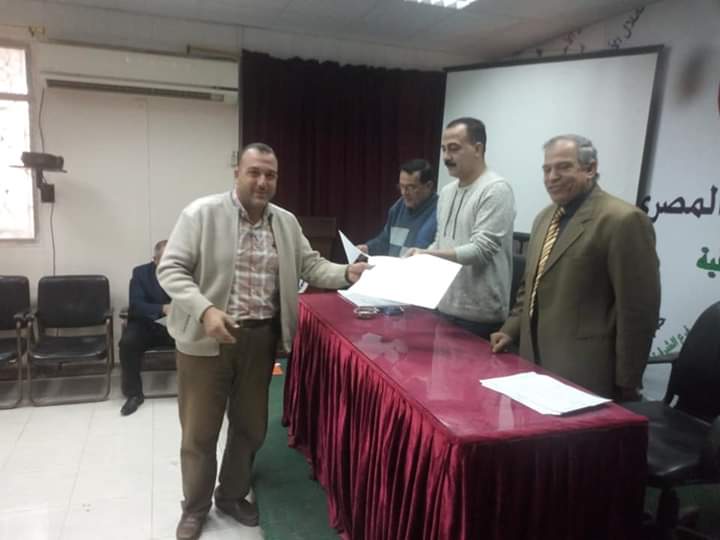 الهلال الاحمر ينتهى من دورة الاسعافات الاولية لموظفى كهرباء الشرقية.. صور