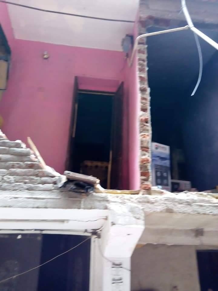 بسبب 