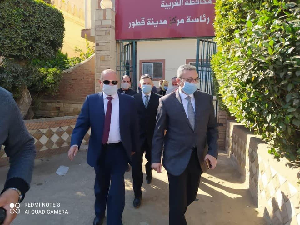 د عطا :تعميم التحول الرقمى وتوحيد الرسوم بالمراكز التكنولوجية بالمحافظة-صور
