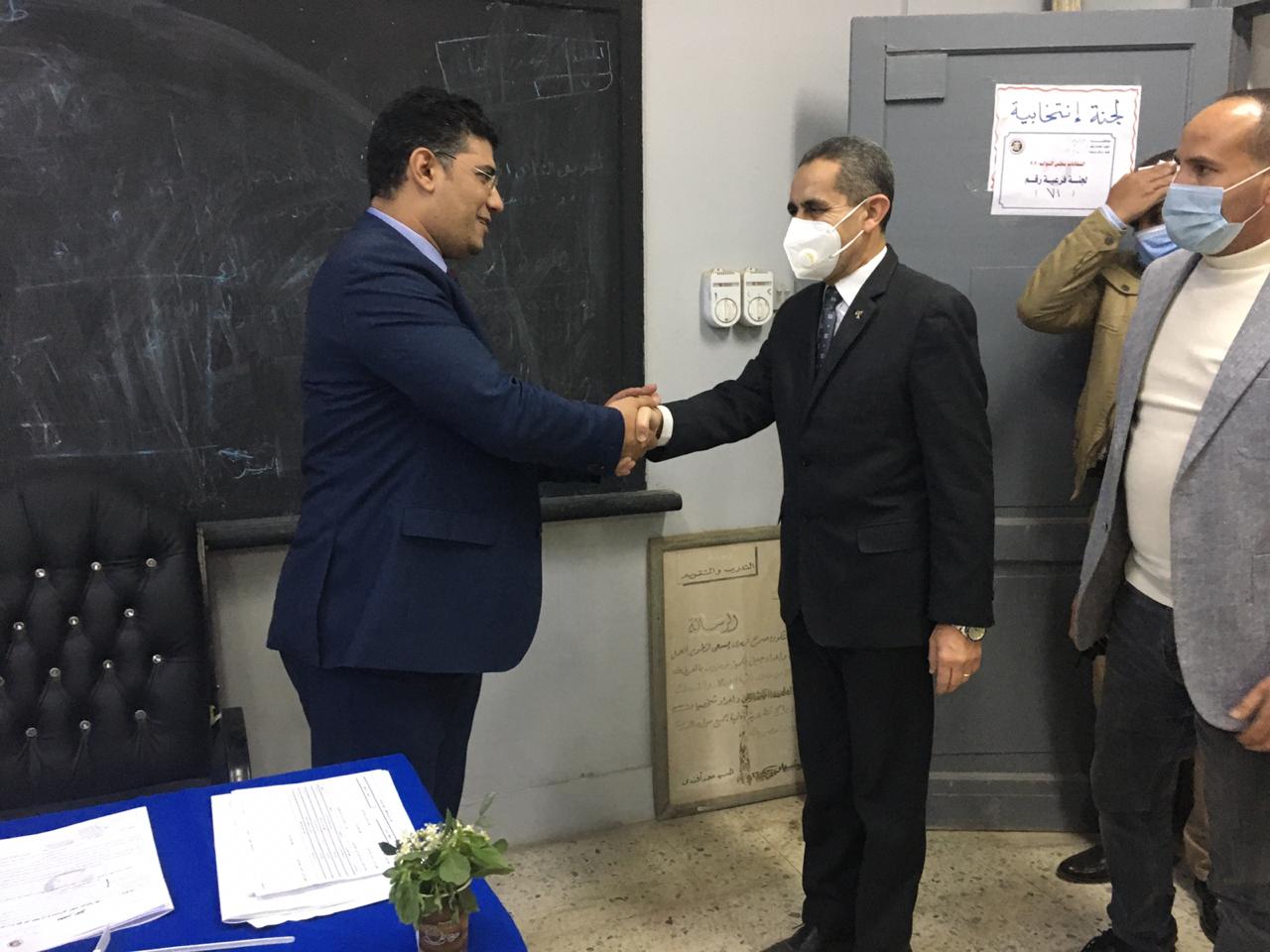 محافظ الغربية في جولة خامسه يتفقد اللجان بالمحلة الكبري وسمنود-صور
