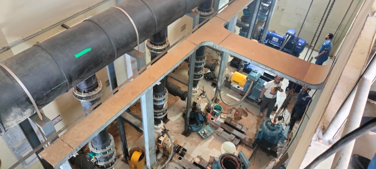 رئيس مياه مطروح يتابع اعمال الصيانة بمجمع محطات تحلية الرميلة