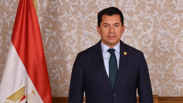  وزير الشباب 