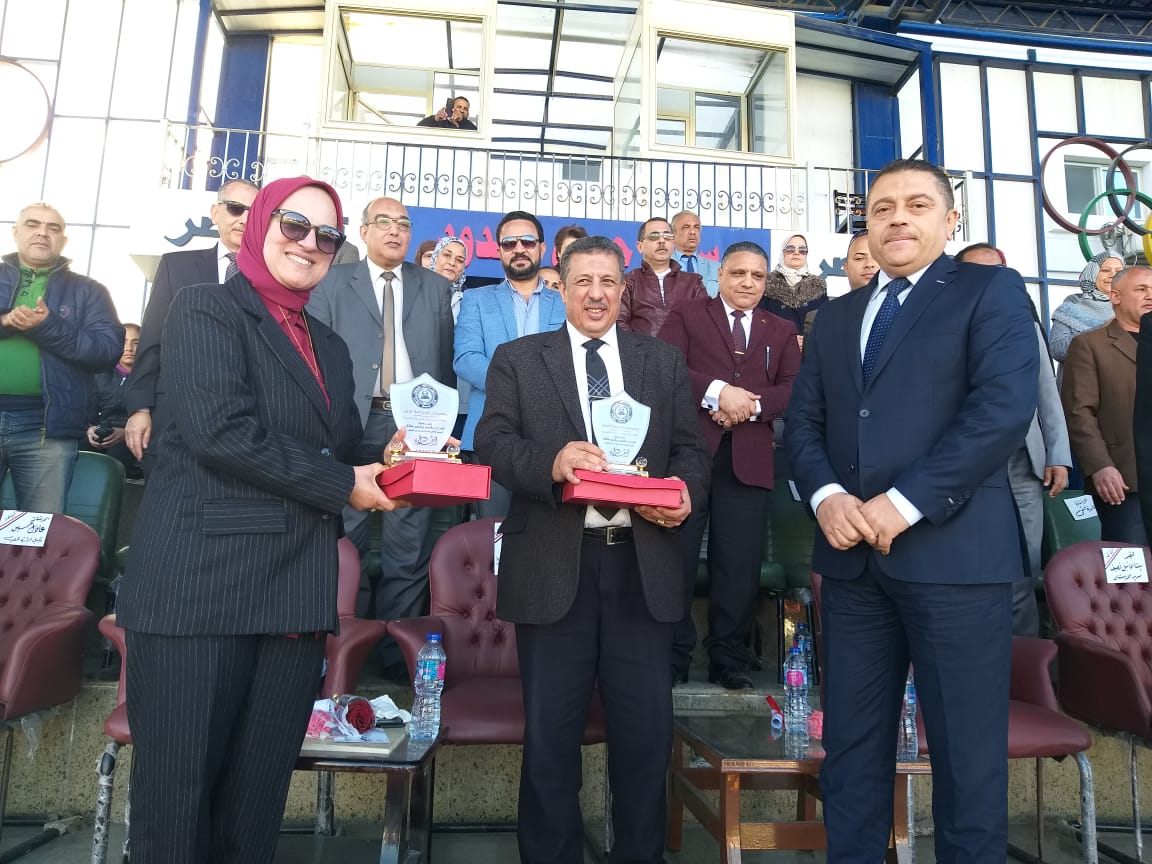 غرب التعليمية تحتفل بختام الأنشطة الرياضية بنادى حرس الحدود