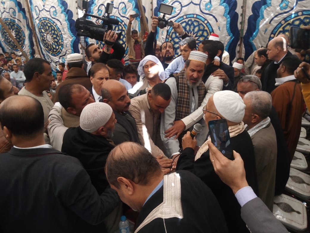 هاشم و بيومى حبايب تحت رعاية الأجهزة الأمنية