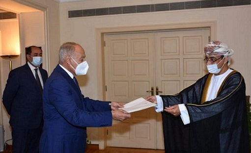 السفير العُماني عبدالله الرحبي يقدم للأمين العام أبوالغيط أوراق اعتماده