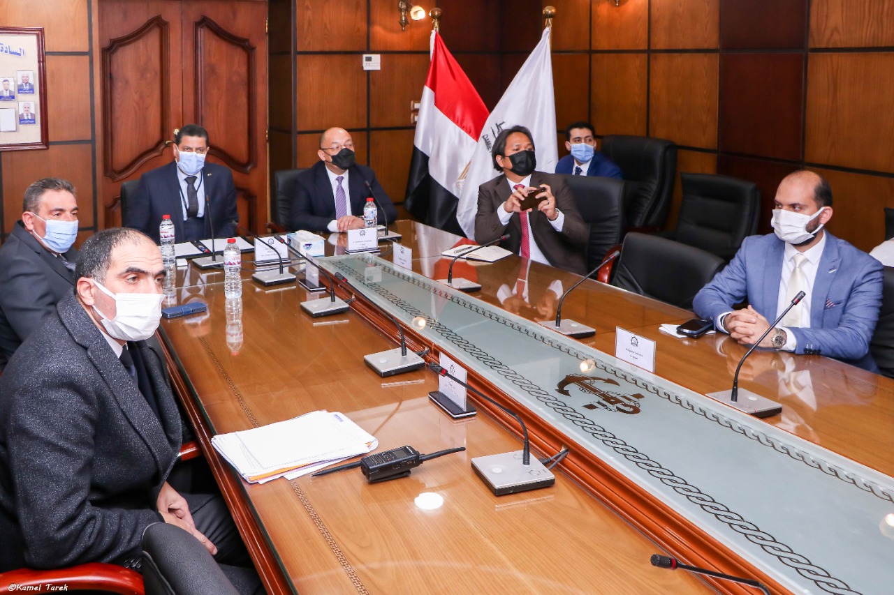 رئيس هيئة ميناء دمياط يستقبل  السفير الفلبينى لبحث أوجه  التعاون والإستثمار المشترك