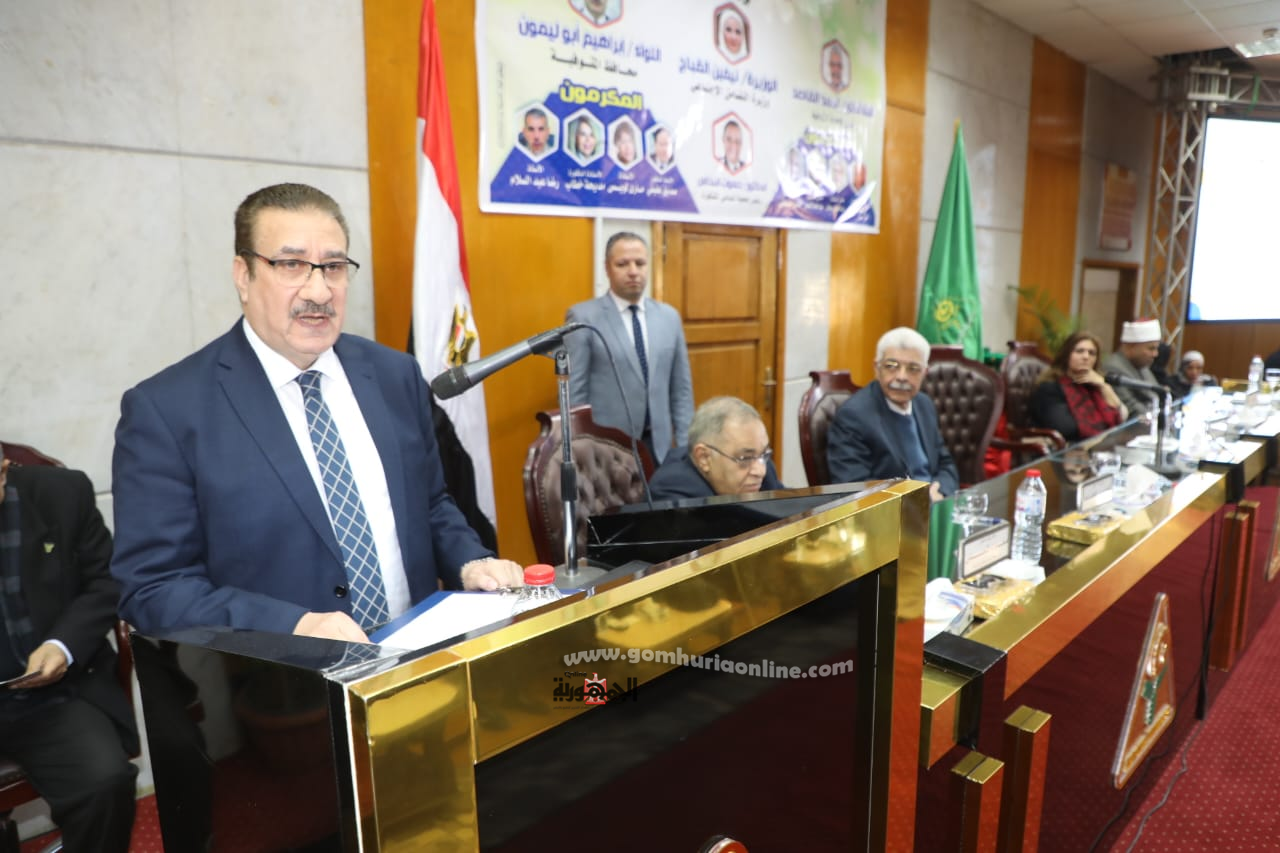 اللواء إبراهيم أبو ليمون محافظ المنوفية خلال حفل جمعية المساعى المشكورة