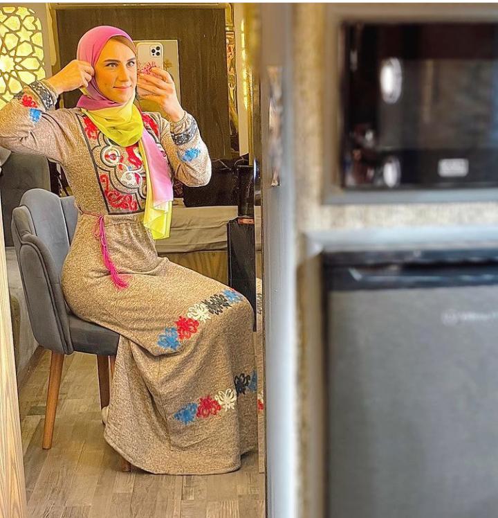 بالحجاب .. هلا السعيد تروج لـ 