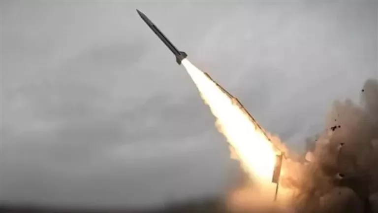 صاروخ ايراني على الاراضي القطرية