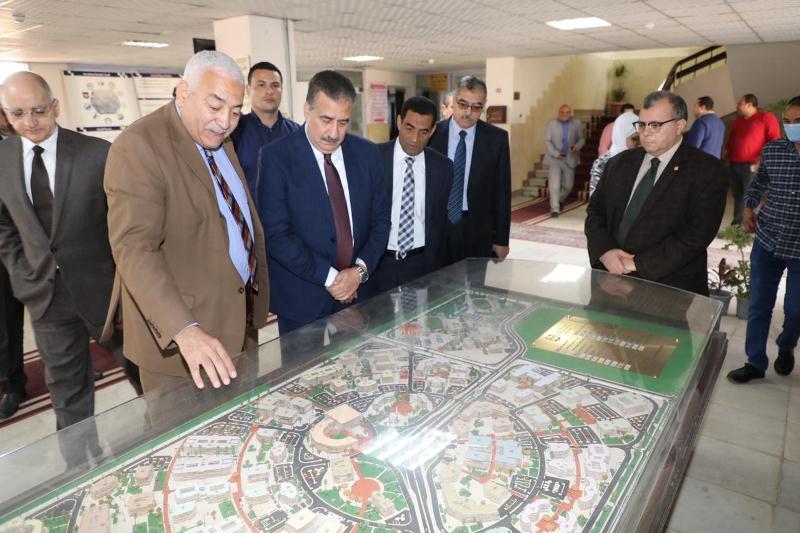 محافظ المنوفية ورئيس جامعة السادات يوقعان برتوكول تعاون ويتفقدان المدن الجامعية للوقوف علي مدي جاهزيتها ضمن خطة الطوارئ