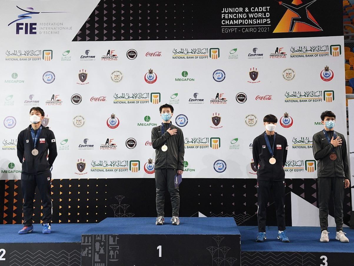 الأمريكي دانييل يحرز  ذهبية سلاح الشيش للناشئين  ببطولة العالم مصر 2021