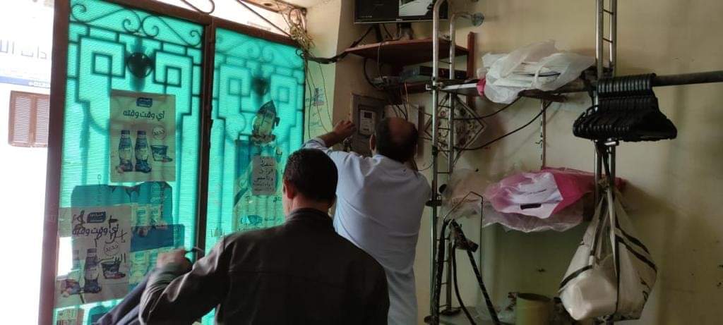جهاز مدينة العبور يشن حملة ازالات مكبرة بالتعاون مع شرطة .. صور
