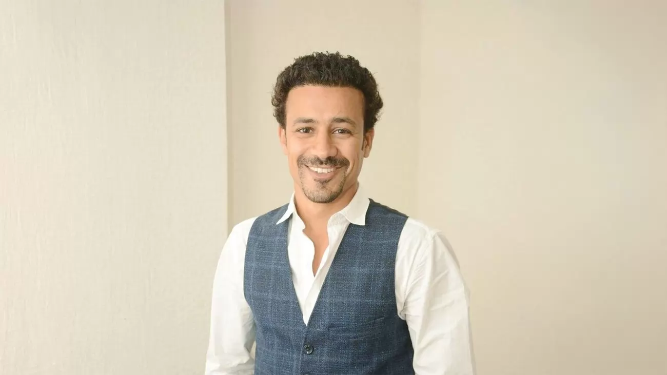 طرح البوستر الرسمى لفيلم "إذما" بطولة أحمد داود 