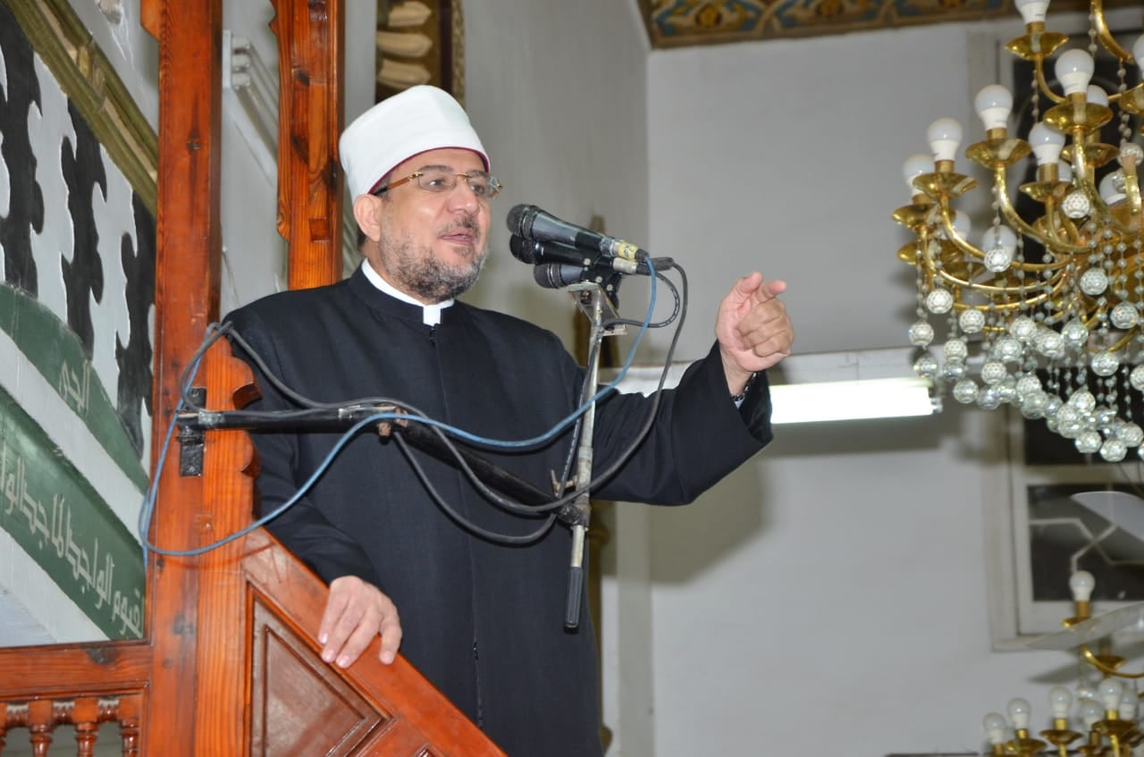 وزير الاوقاف يخطب الجمعة