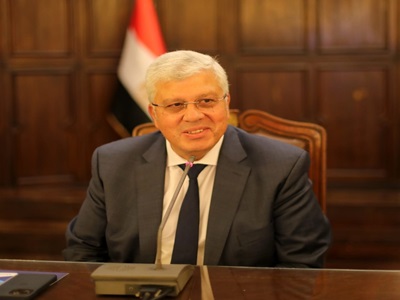 الدكتور أيمن عاشور وزير التعليم العالي والبحث العلمي