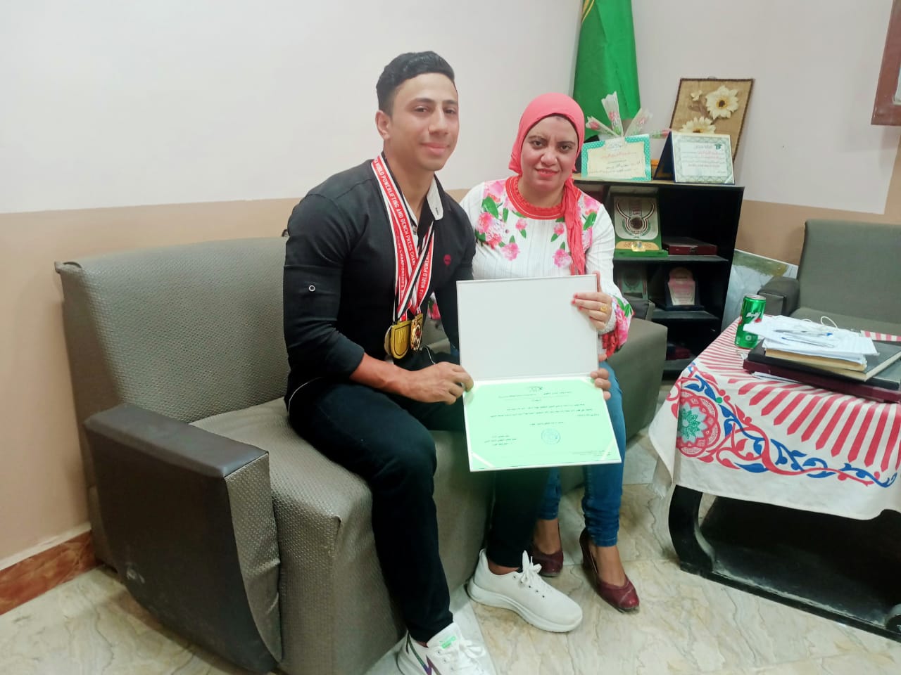  أحمد عادل ابن الإسماعيلية قهر الظلام وأطاح بأبطال العالم في رفع الأثقال للمكفوفين ..لايف