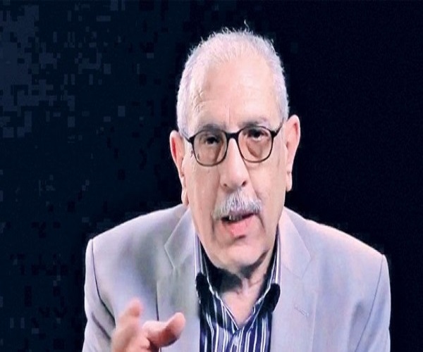 الكاتب والناقد الفنى نادر عدلى