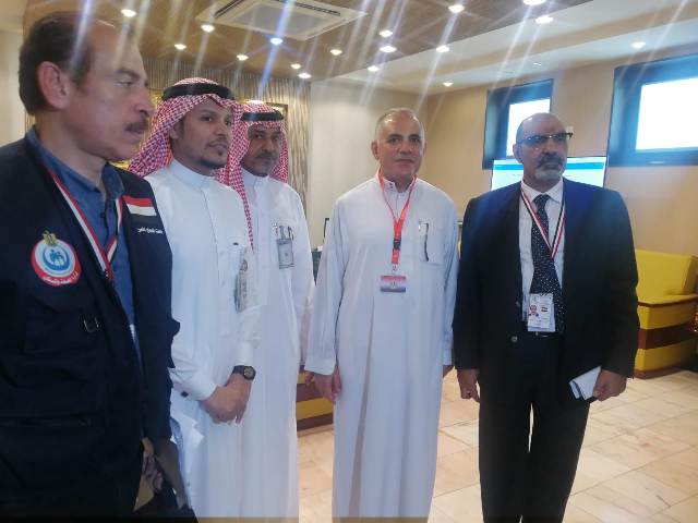 رئيس بعثة الحج يطمئن علي الحجاج المصريين بمستشفيات مكة .. صور